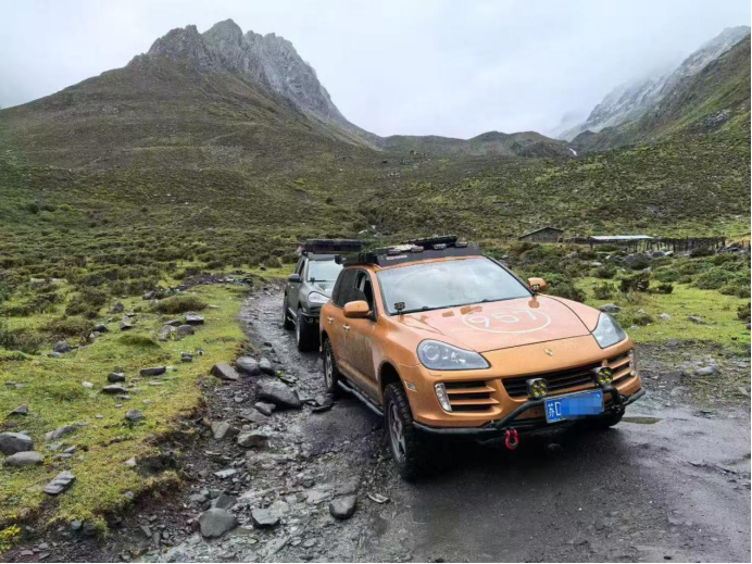 From City Commutes to Wilderness Camping: How the VIPERA Off-Road Bumper Covers Every Mile of Your Journey