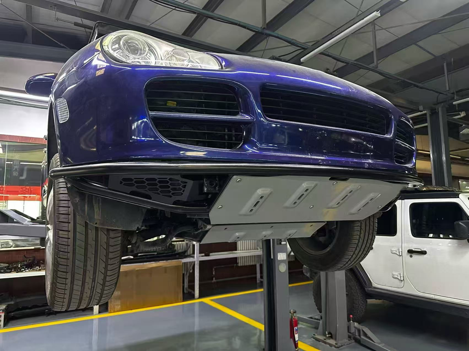 High-Quality Off-Road Front Bumper for Porsche Cayenne 955 with Carbon Steel & Aluminum-Magnesium Alloy Radiator Skid Plate | Vipera