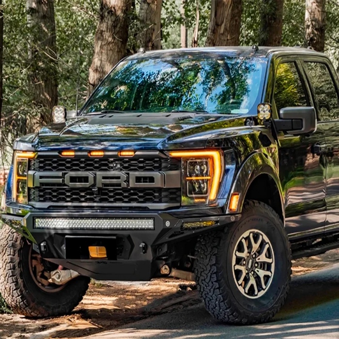 The third-generation Raptor winch-compatible front bumper features an eye-catching design, practical functions and strong protective performance
